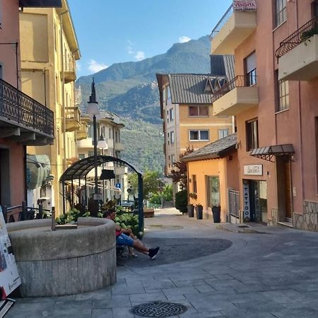 Apartamento Monolocale In Via Pedonale Saint-Vincent Exterior foto
