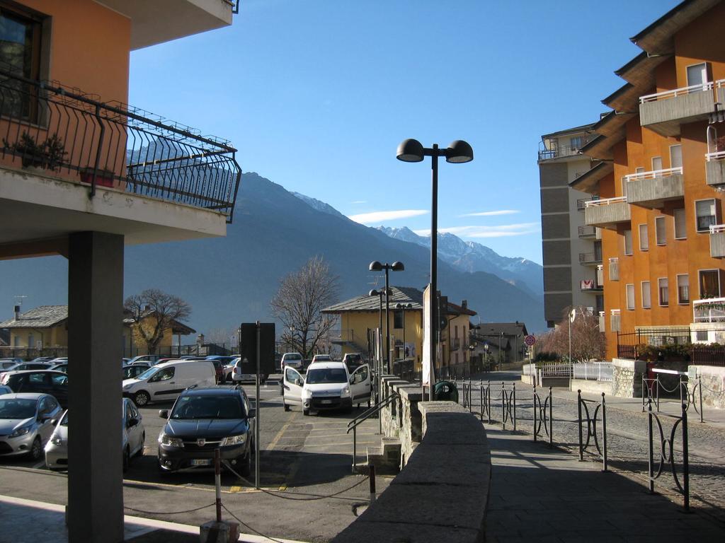 Apartamento Monolocale In Via Pedonale Saint-Vincent Exterior foto
