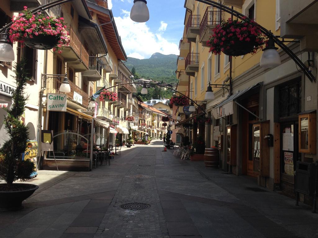 Apartamento Monolocale In Via Pedonale Saint-Vincent Exterior foto