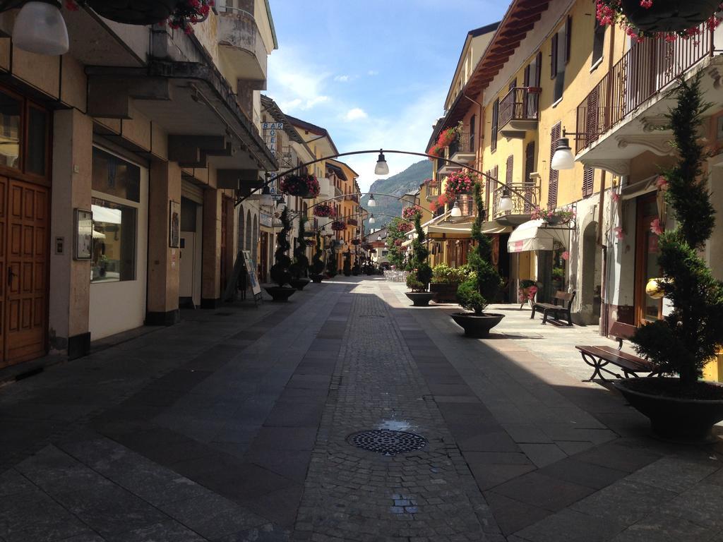 Apartamento Monolocale In Via Pedonale Saint-Vincent Exterior foto
